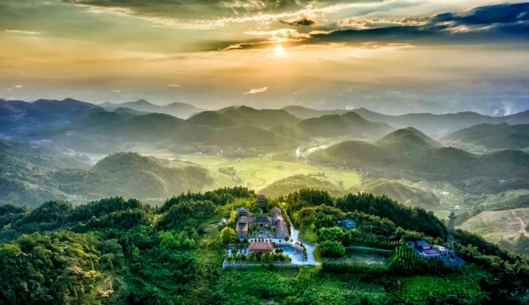  大竹，好山 好水 好地方
